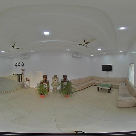 Tathastu Hotels & Banquet Hall Pipra Dewas Экстерьер фото